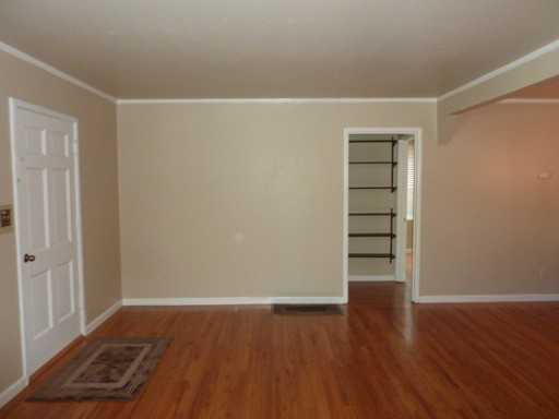 2007 Elm St - Photo 3 of 21