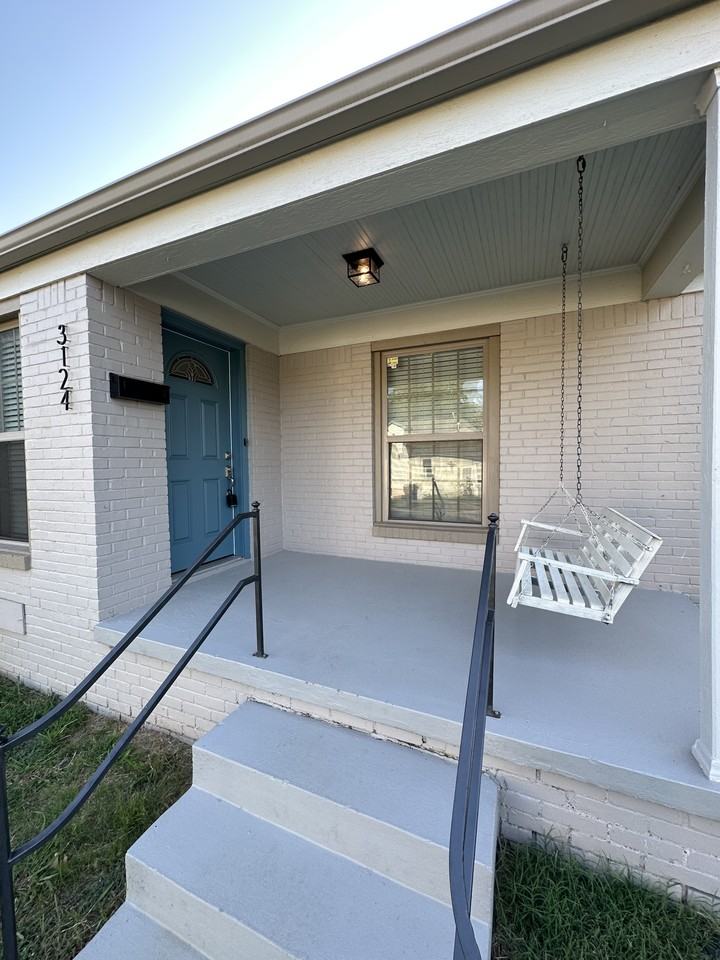 3124 North Youngs Boulevard - Photo 2 of 17