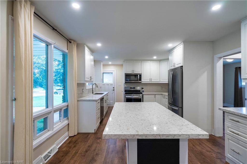 15 Springbank Drive - Photo 3 of 5
