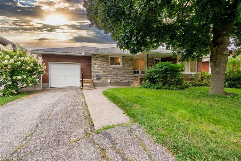 15 Springbank Drive - Photo 2 of 5