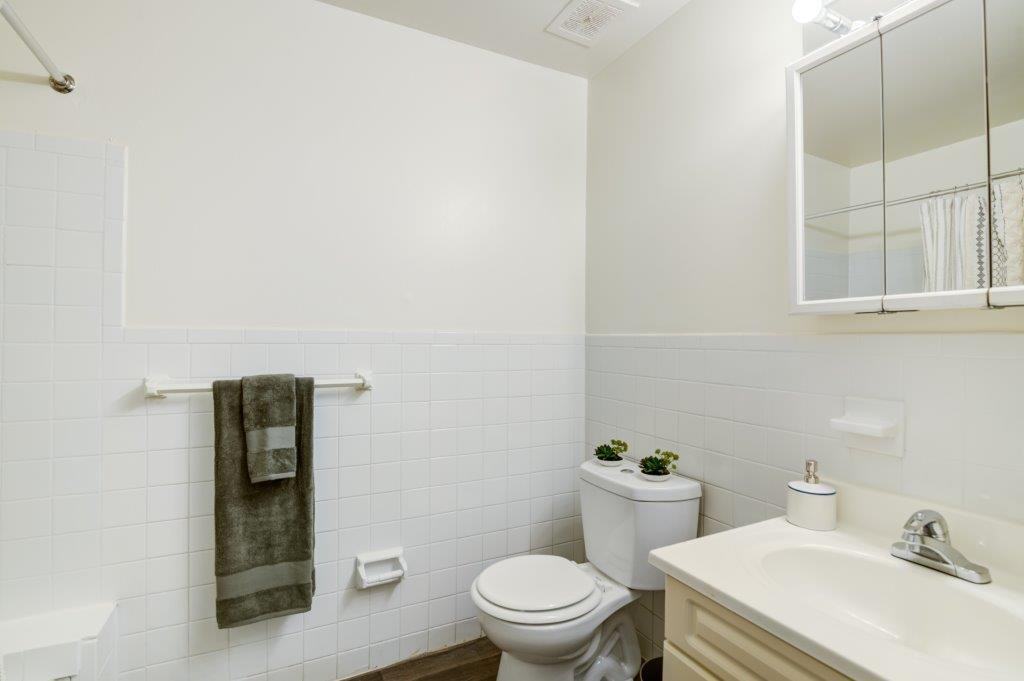 Longview Apartment Homes - Photo 7 of 19