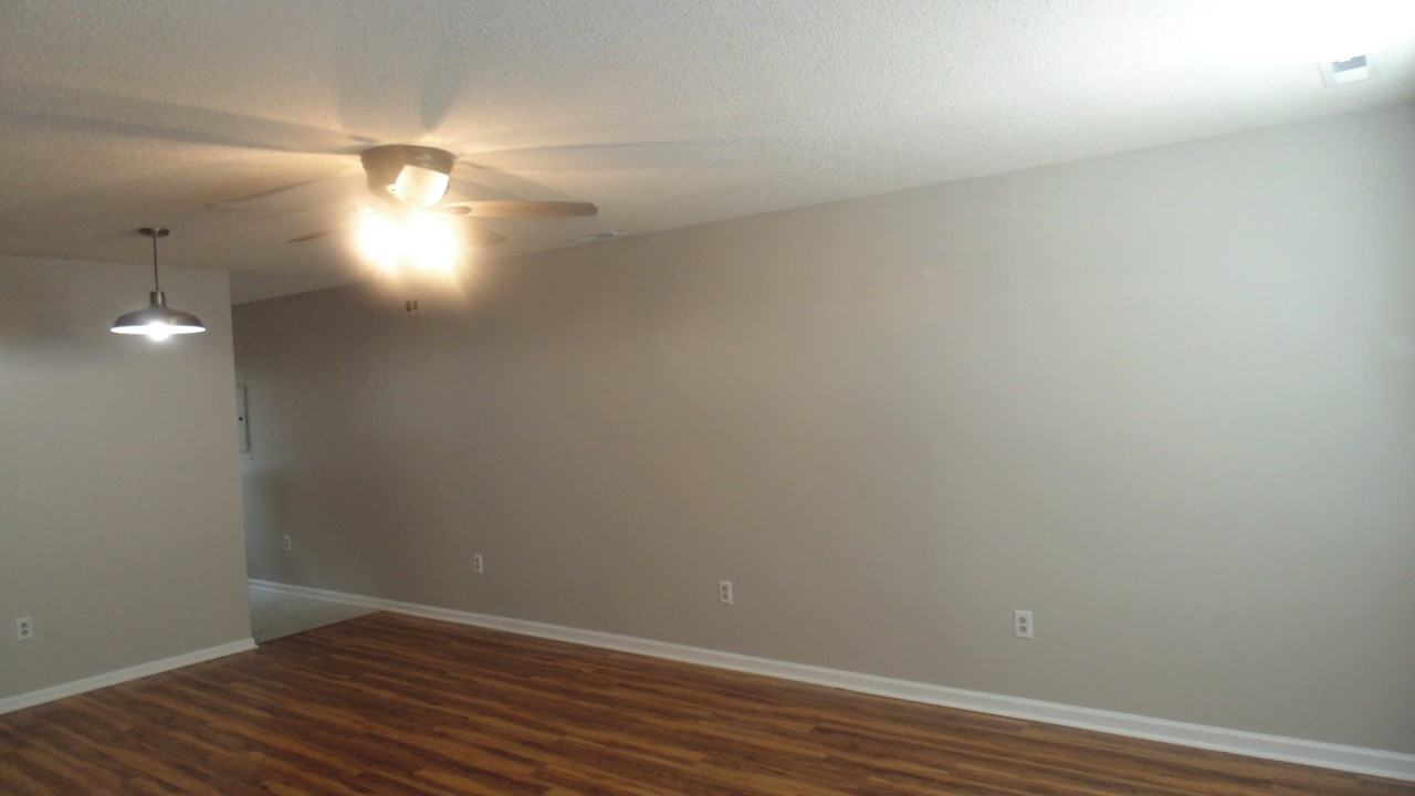 3059 Lee Hwy #1 - Photo 3 of 12