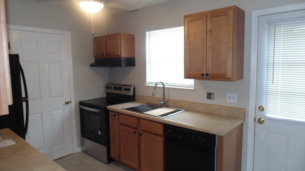 3059 Lee Hwy #1 - Photo 4 of 12
