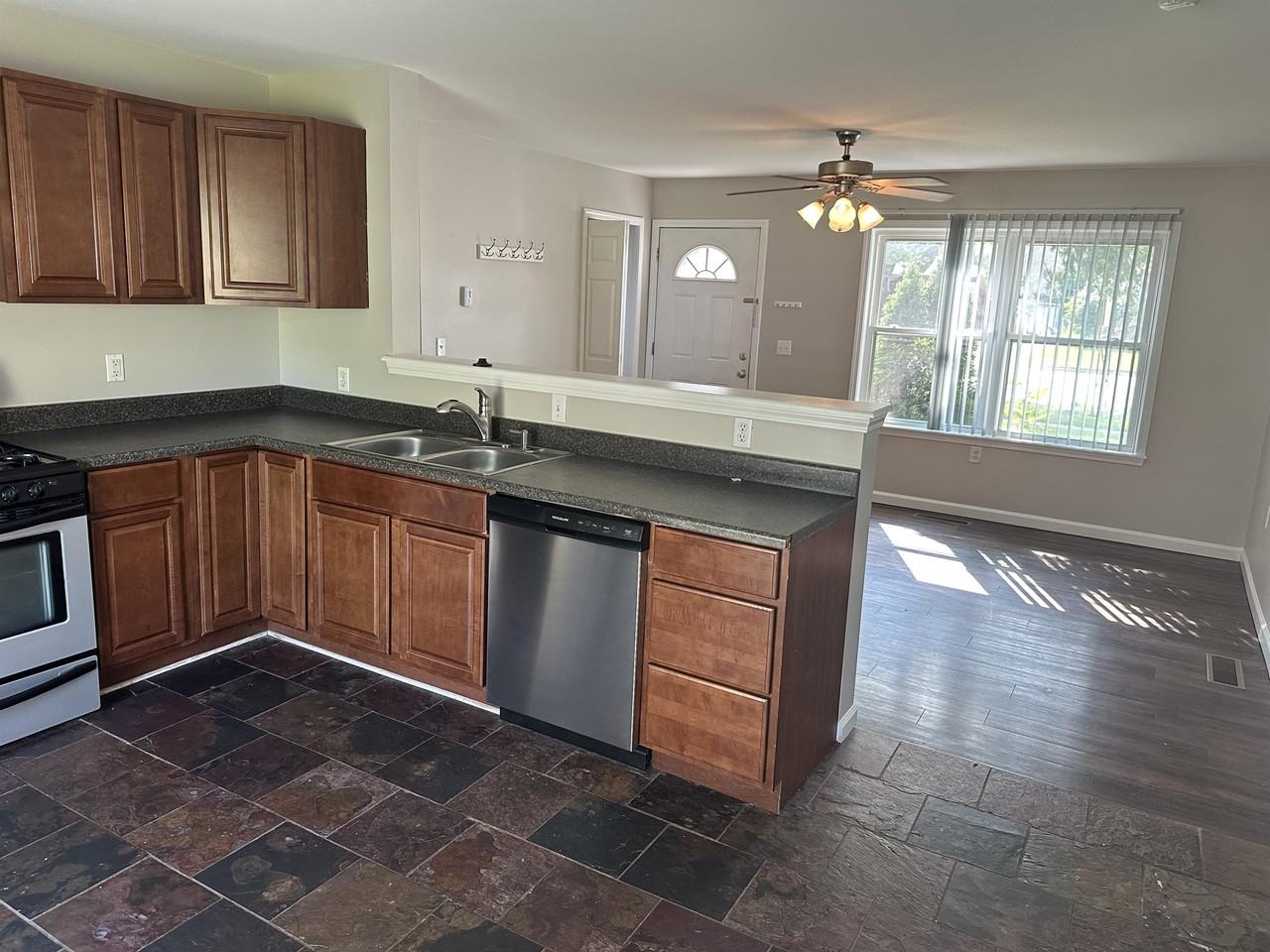 1030 N Maple Rd #1 - Photo 2 of 16