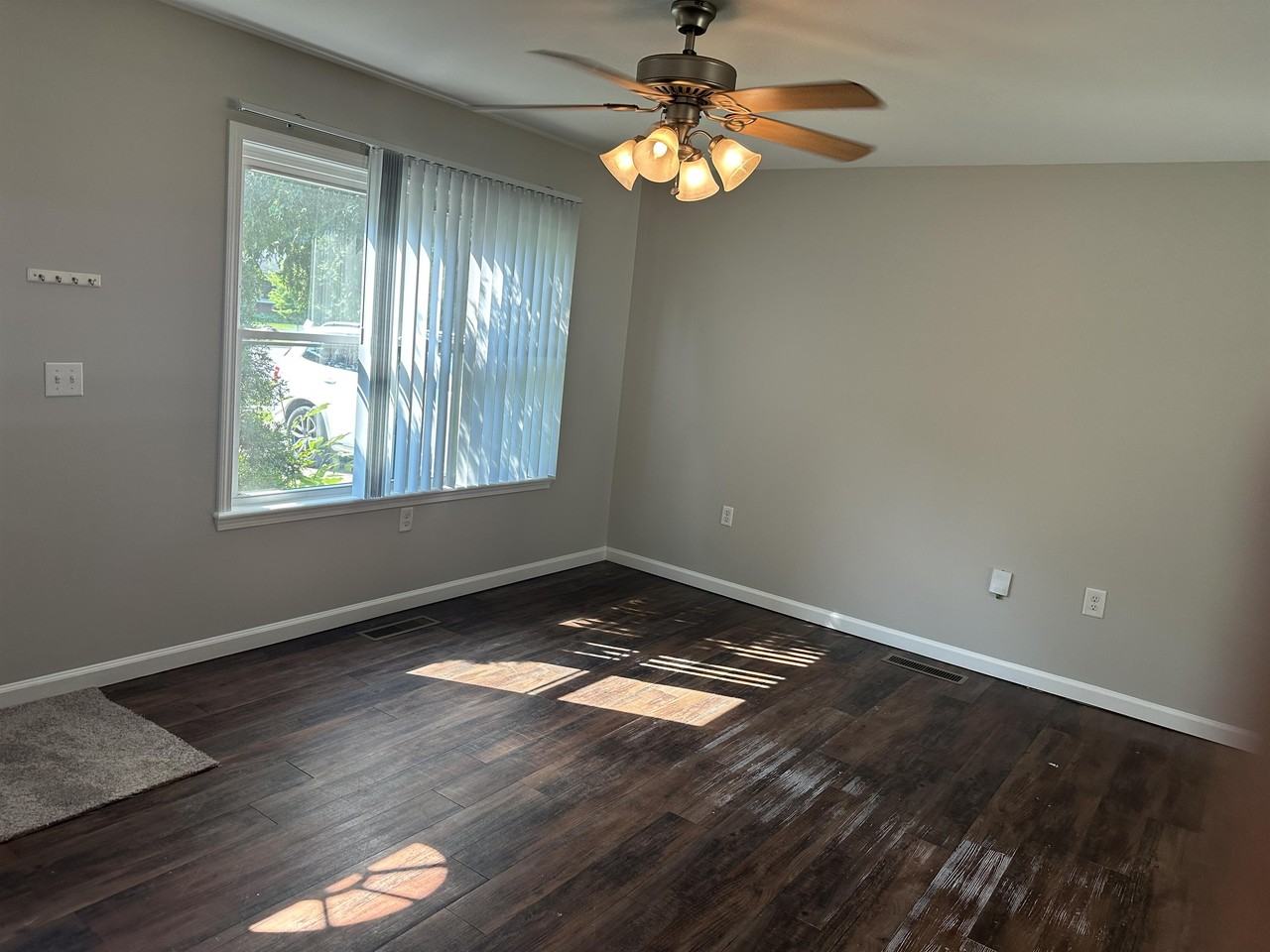 1030 N Maple Rd #1 - Photo 4 of 16