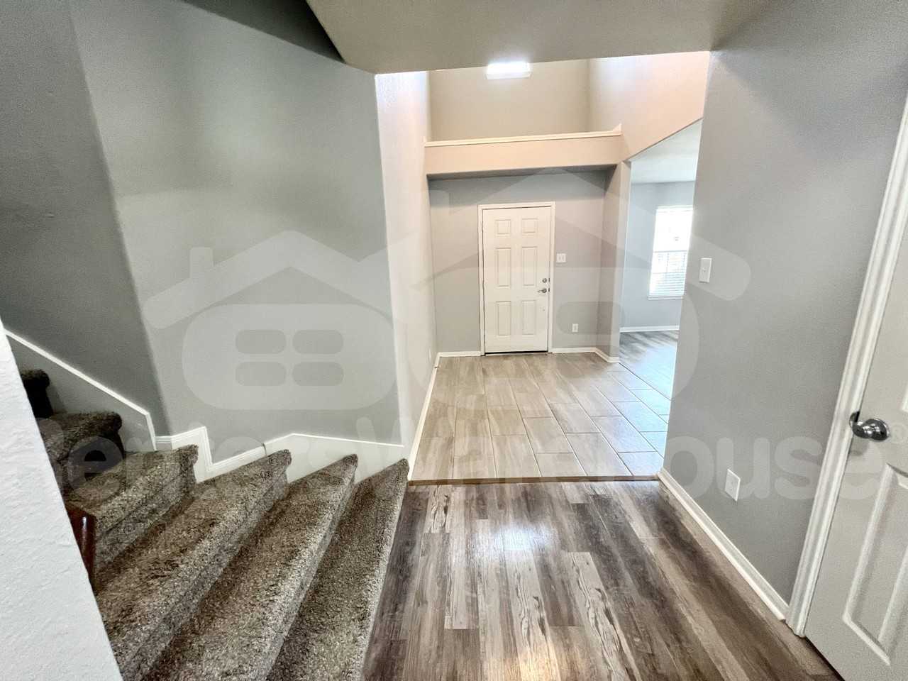 1217 Quarterhorse Dr - Photo 2 of 10