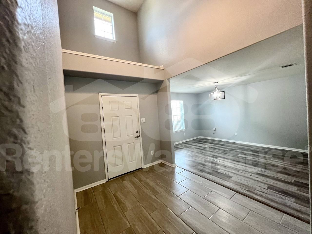 1217 Quarterhorse Dr - Photo 3 of 10
