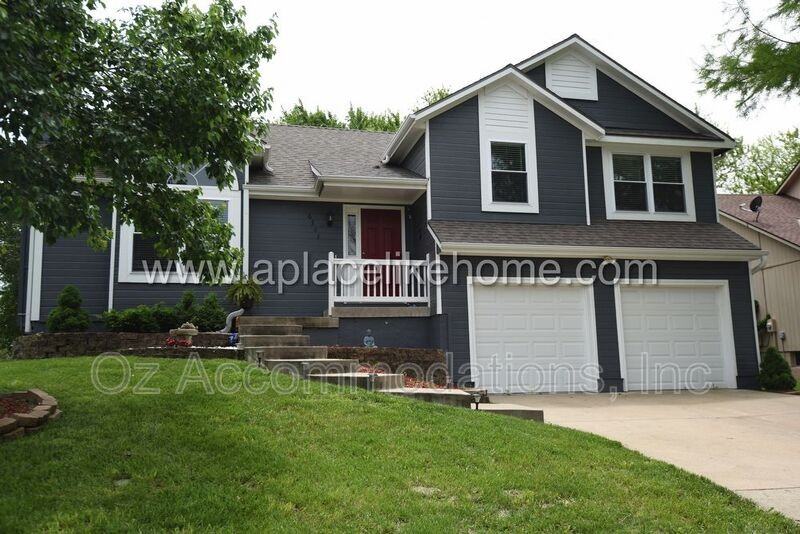 6303 West 155th Place - Photo 2 of 32