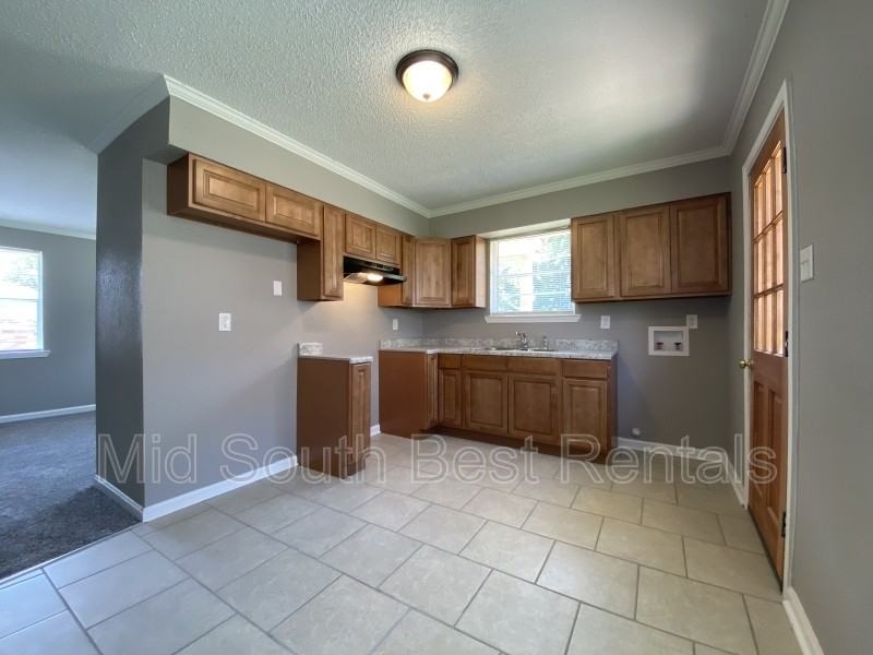 376 Delta Road - Photo 4 of 12