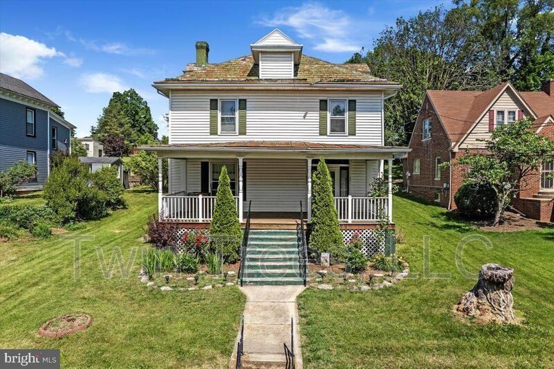 5953 Gospel St - Photo 2 of 14