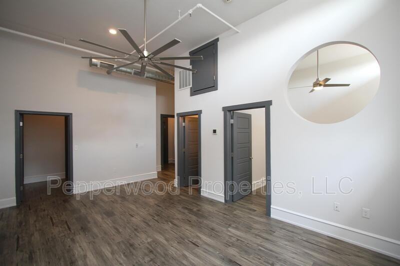 600 Magnolia St - Photo 6 of 9