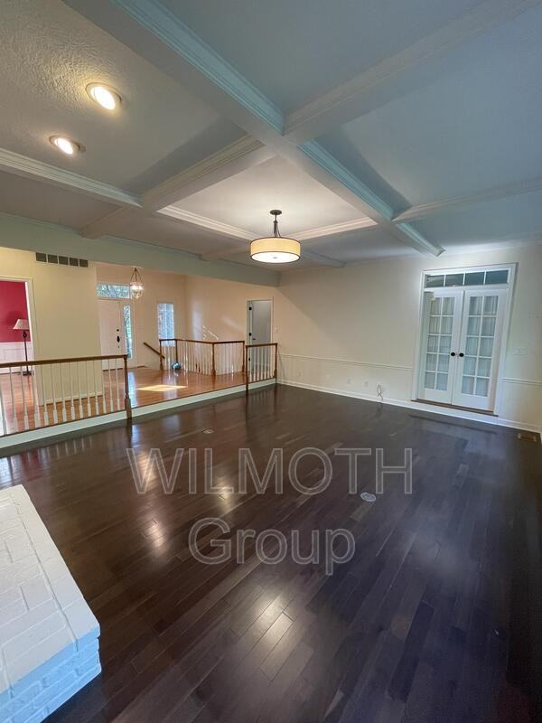 8174 Bowline Dr - Photo 2 of 12