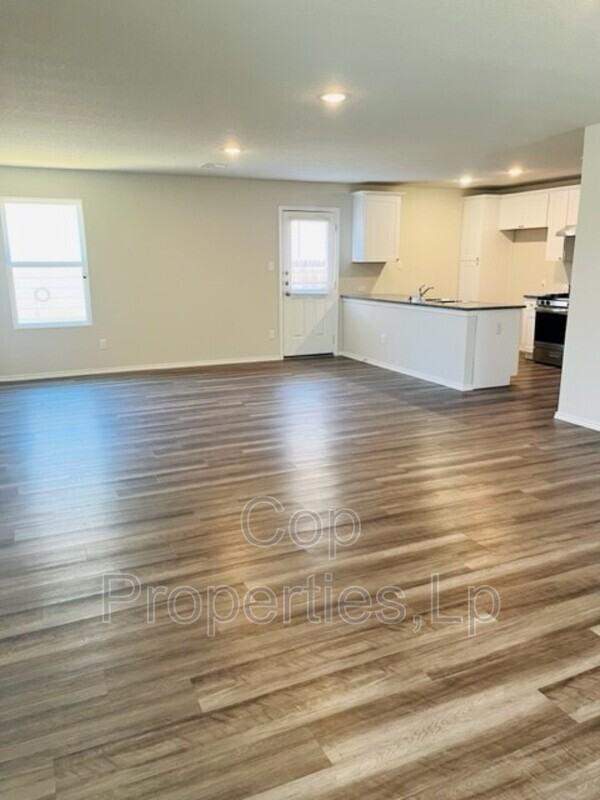 9015 Little Hoss - Photo 4 of 13