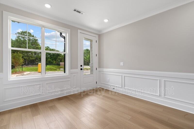 6114 Fox Rd - Photo 7 of 30