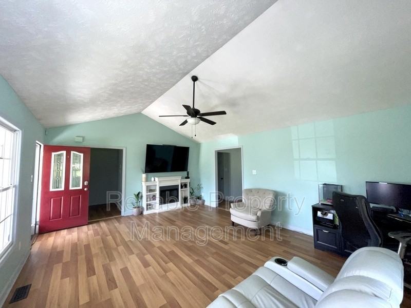 879 Obj Rd - Photo 3 of 15