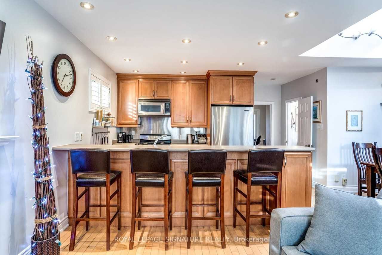 33 Athlone Road #Main - Photo 3 of 23