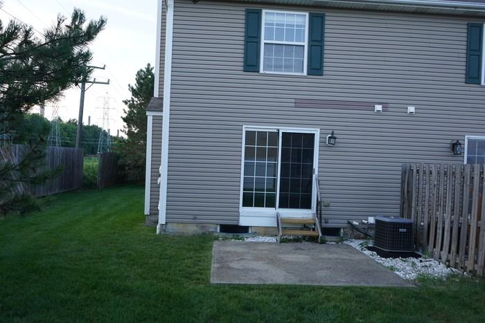 33495 Shelly Ct - Photo 2 of 12