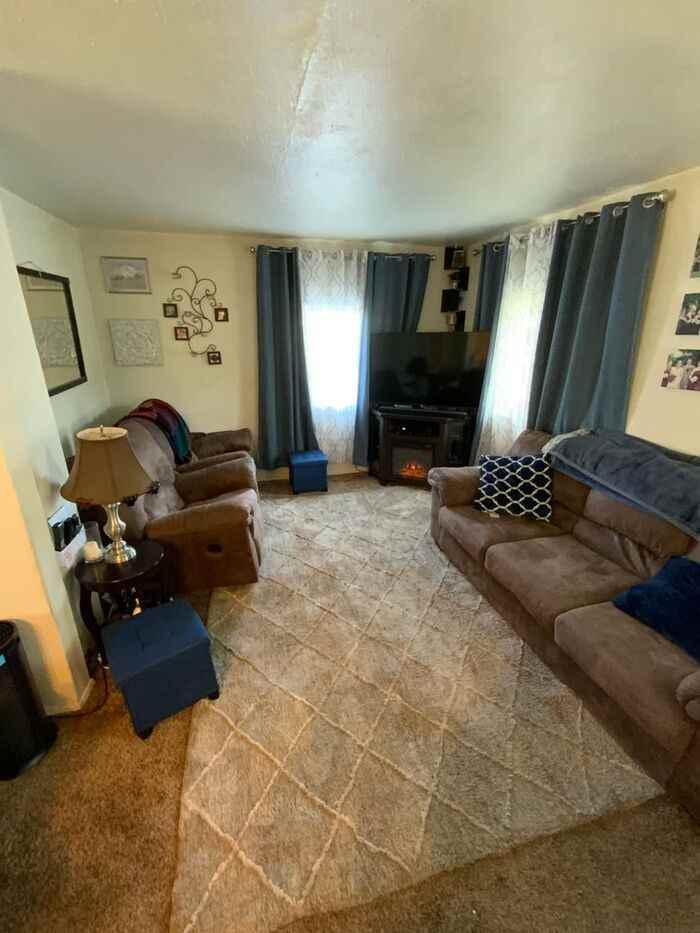 1403 104th St S - Photo 2 of 12