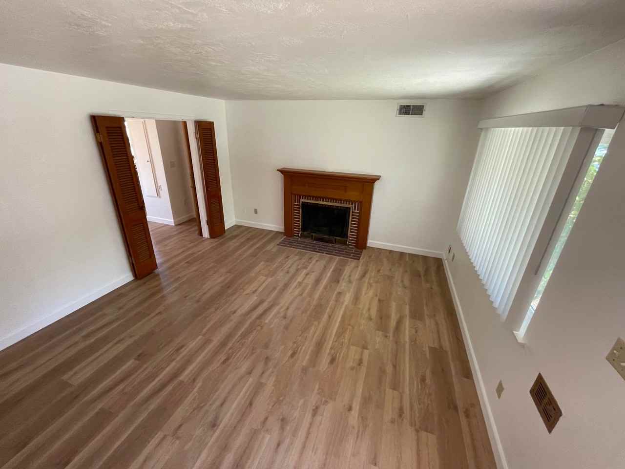 5401 Dorset Way - Photo 2 of 16