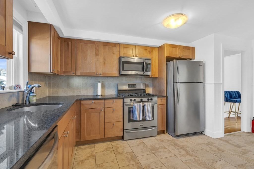 903 Adams St #1 - Photo 3 of 17