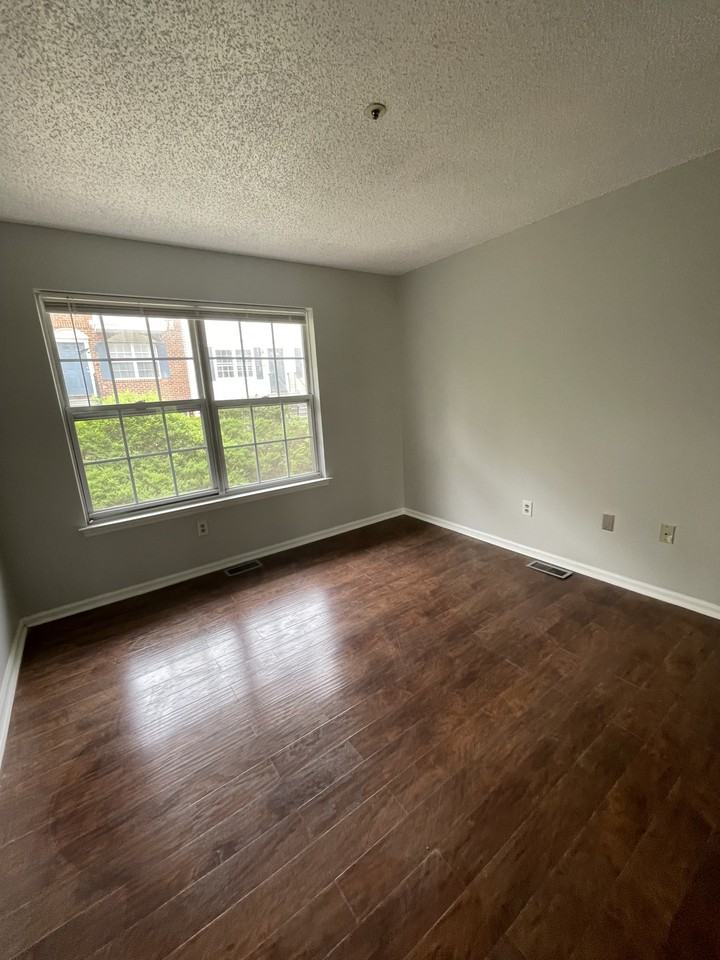 5 Vaughan Dr #NA - Photo 2 of 5