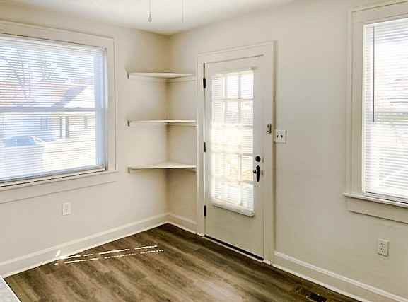 800 Daviess St #1-2 - Photo 2 of 9