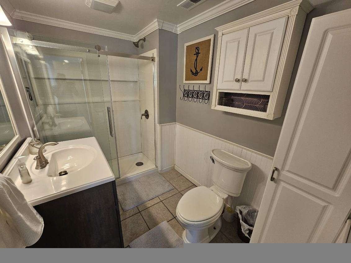 5230 Spring Grv #NA - Photo 2 of 8