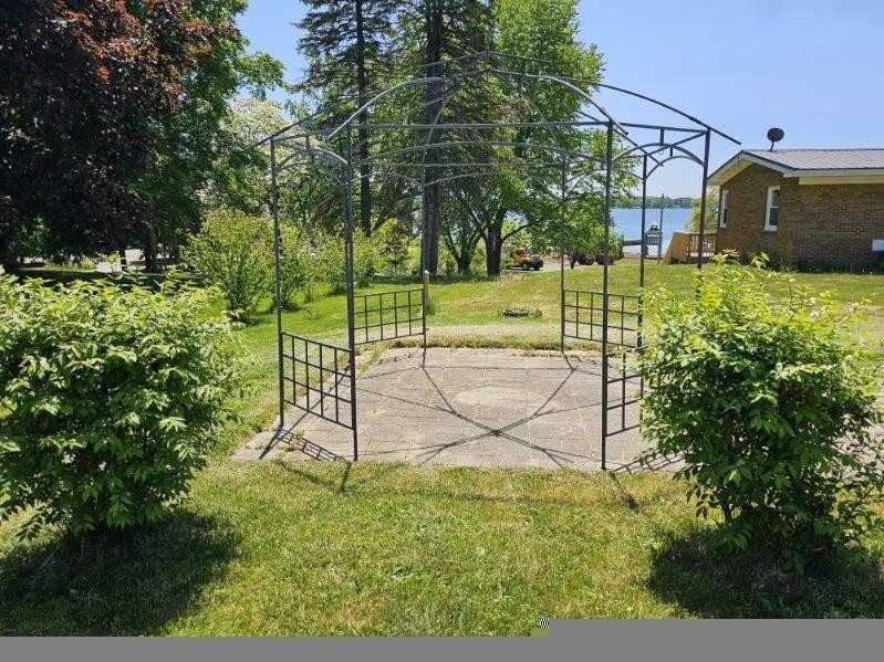 5230 Spring Grv #NA - Photo 3 of 8