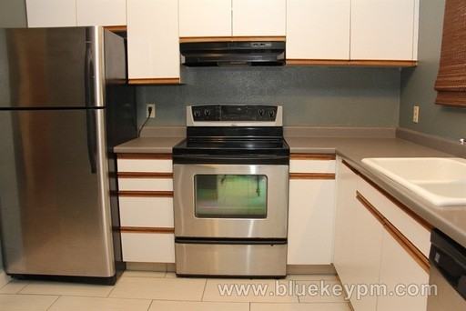 313 NE 105th St - Photo 3 of 15