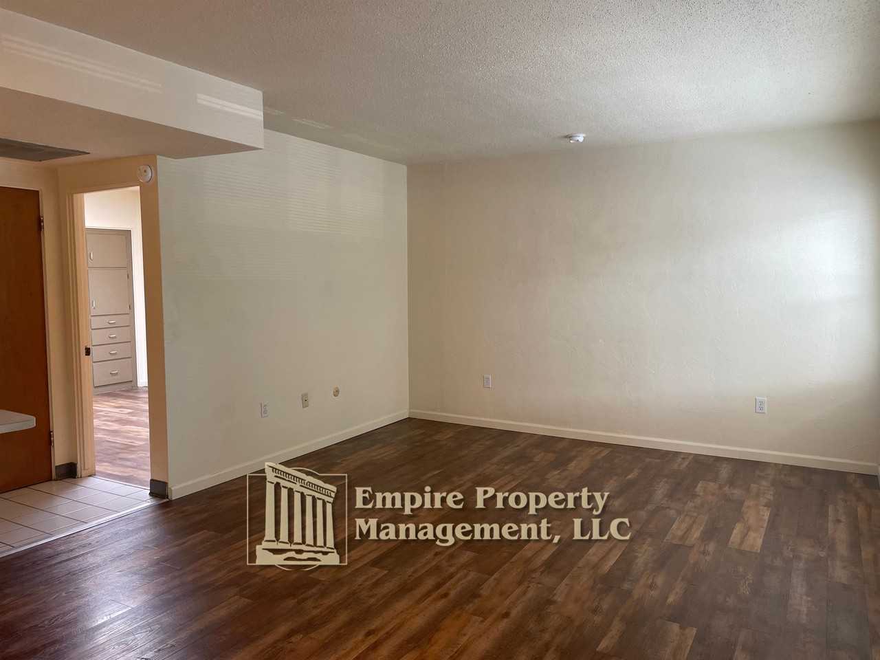 2833 Willamette - 6 #6K9 - Photo 5 of 11