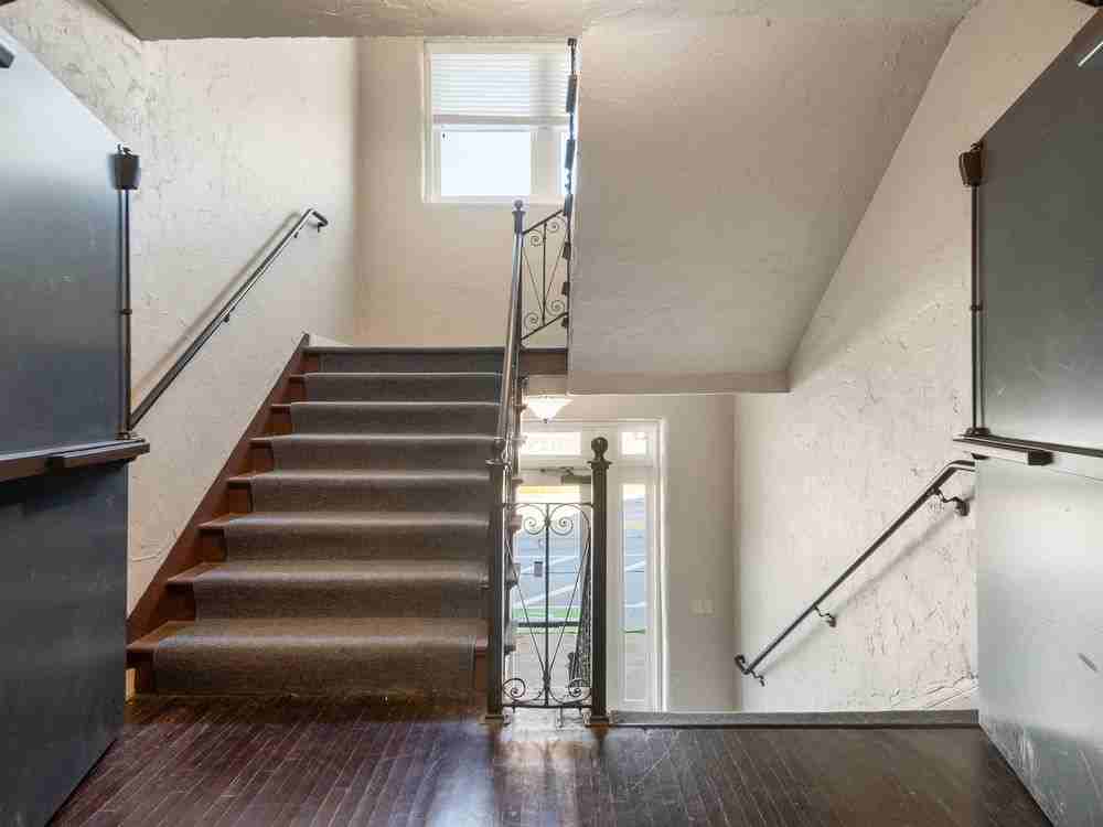 625 S Elgin Ave #110 - Photo 5 of 12