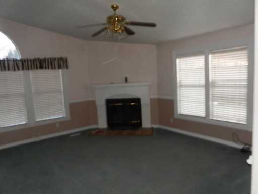 606 S Main St - Photo 2 of 14