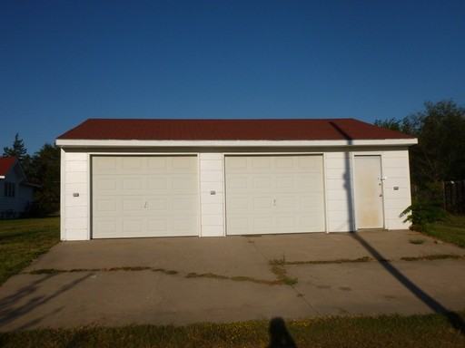 208 N Orchard St - Photo 3 of 20