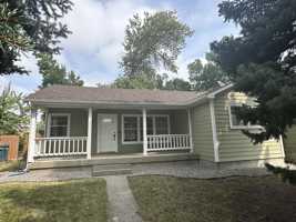 featured image of 1247 Avenue F