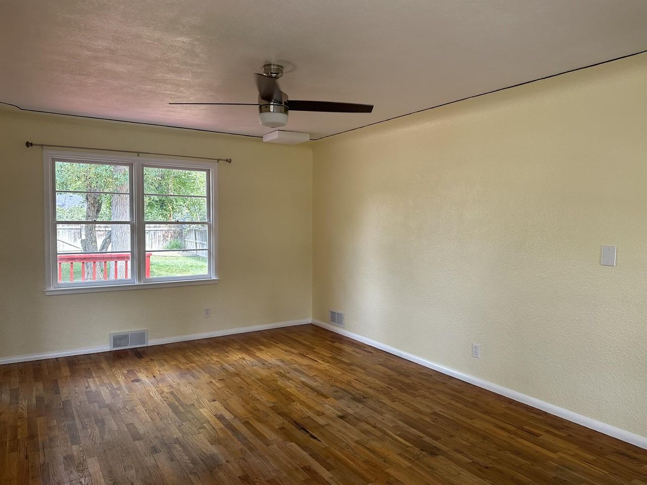 1247 Avenue F - Photo 3 of 19