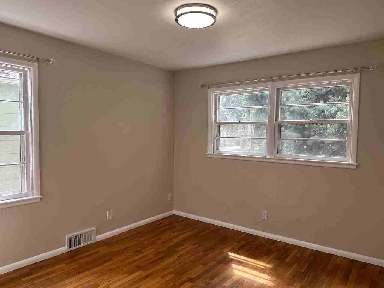 1247 Avenue F - Photo 6 of 19