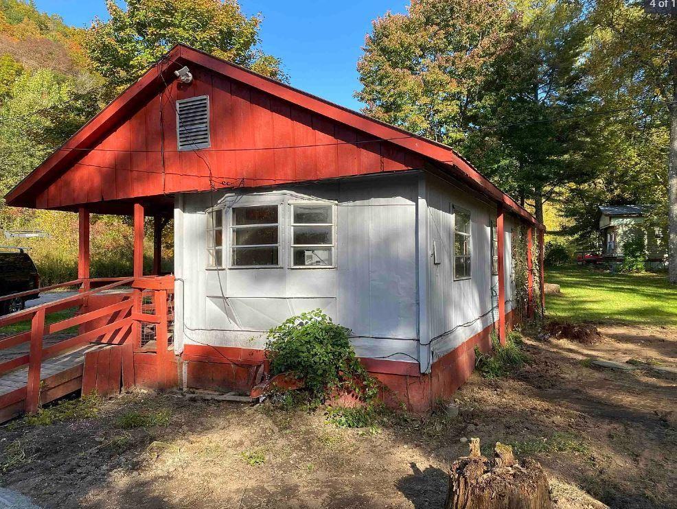 100 Tonys Ln - Photo 3 of 7