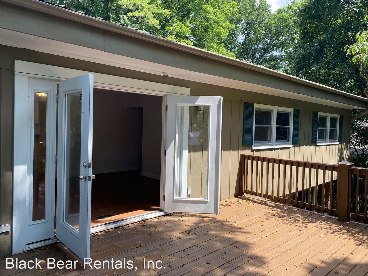 22 E Shore Dr - Photo 3 of 50