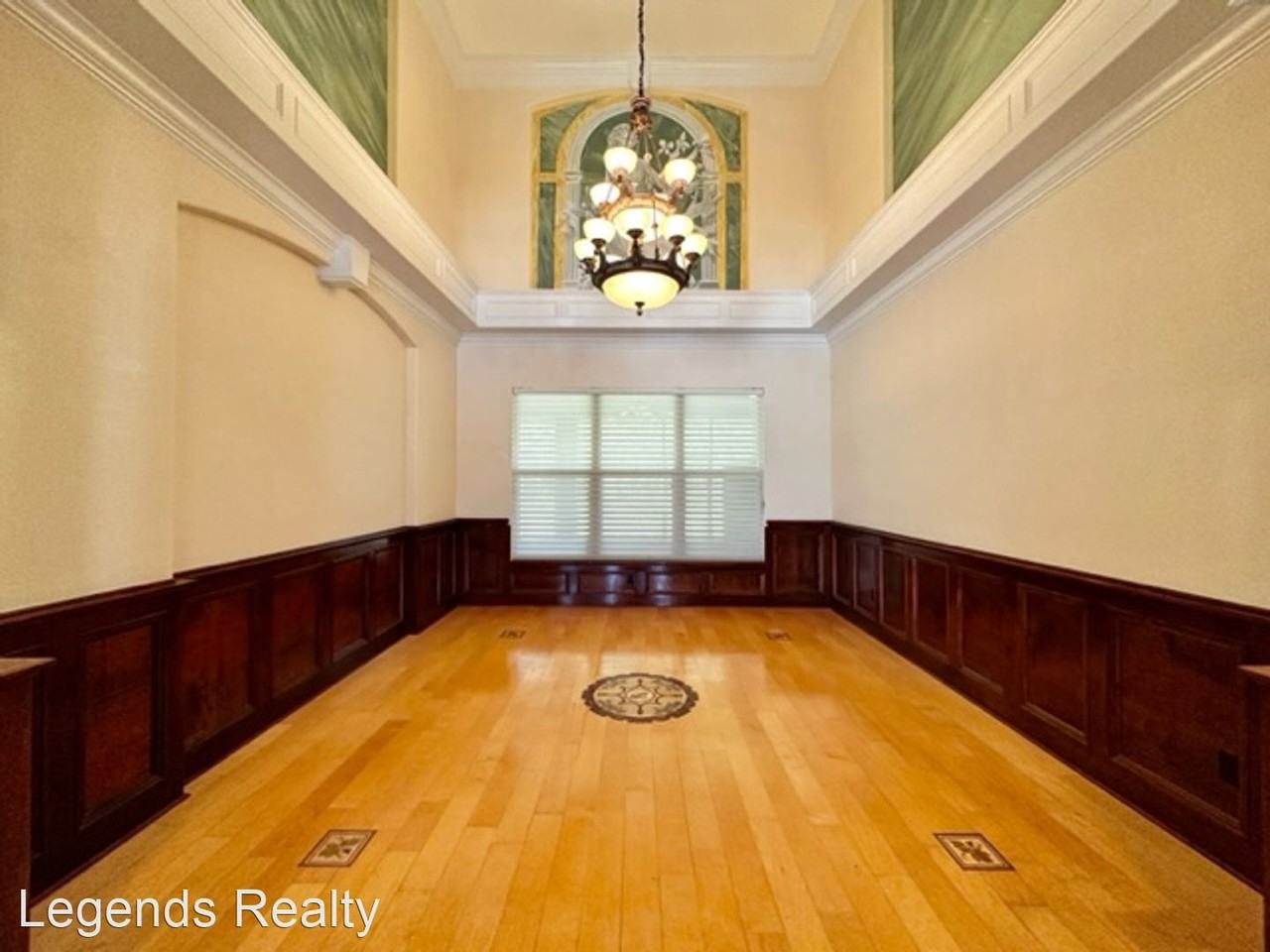3905 Dumfries Ct - Photo 3 of 50