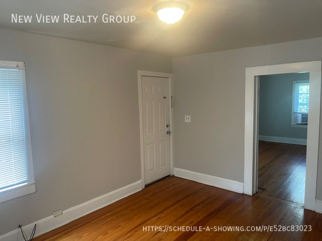 320 Orange St - Photo 3 of 10