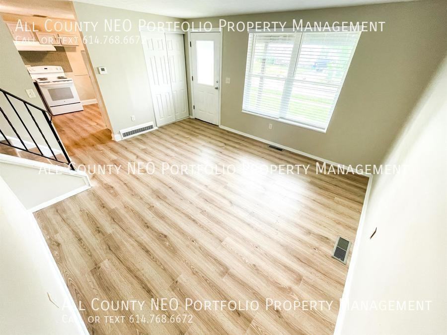 2108 Tupsfield Rd - Photo 3 of 16