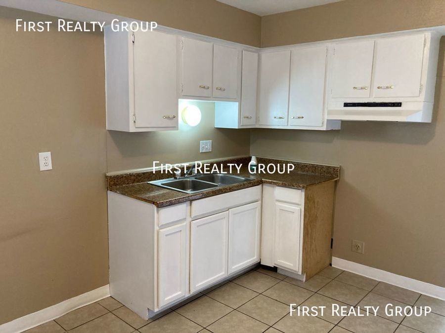 1653 Miami Chapel Rd - Photo 2 of 8