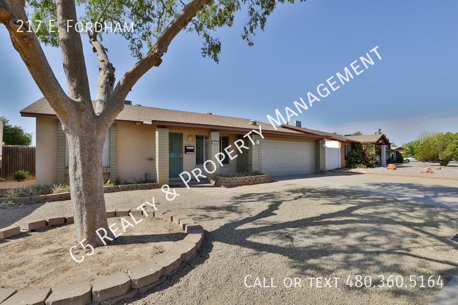217 E Fordham Dr - Photo 3 of 23