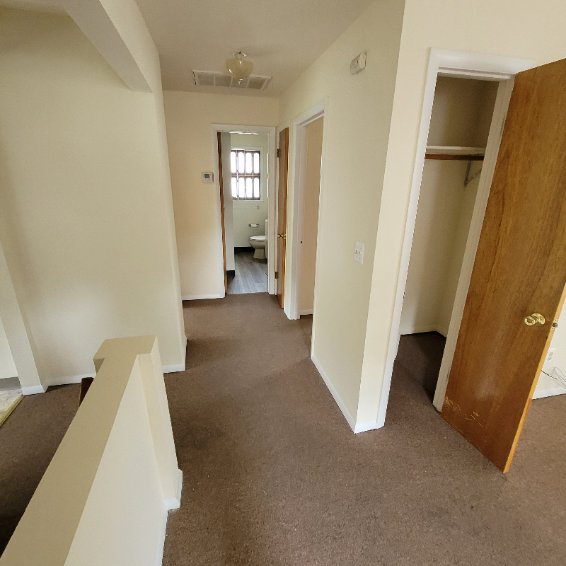 22 Ryle Ave #2ndFL - Photo 4 of 11