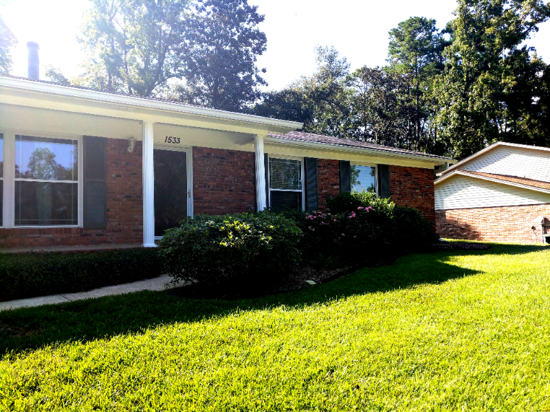 1533 Woodgate Way - Photo 2 of 21