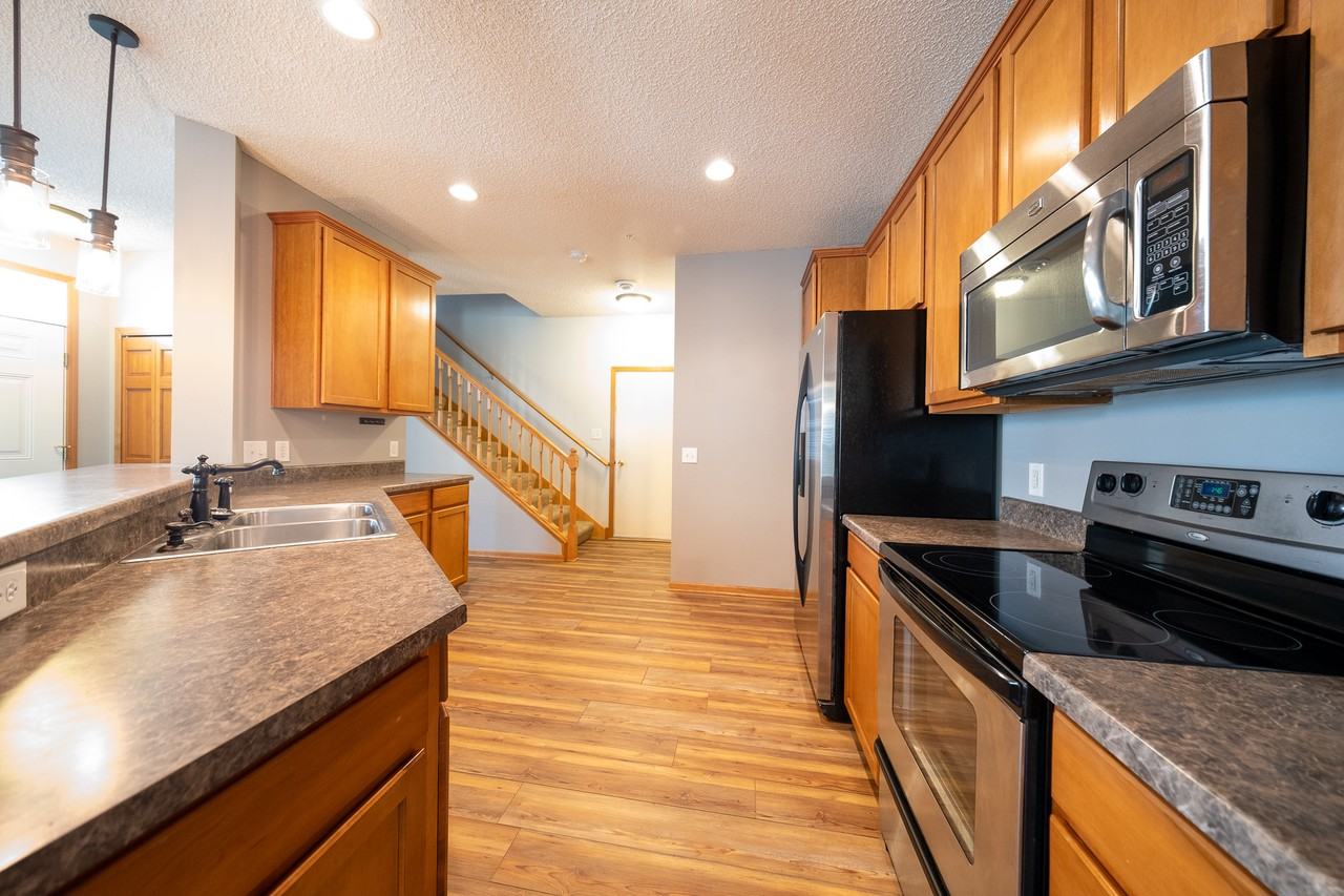 10930 Fergus St Ne #1 - Photo 5 of 22