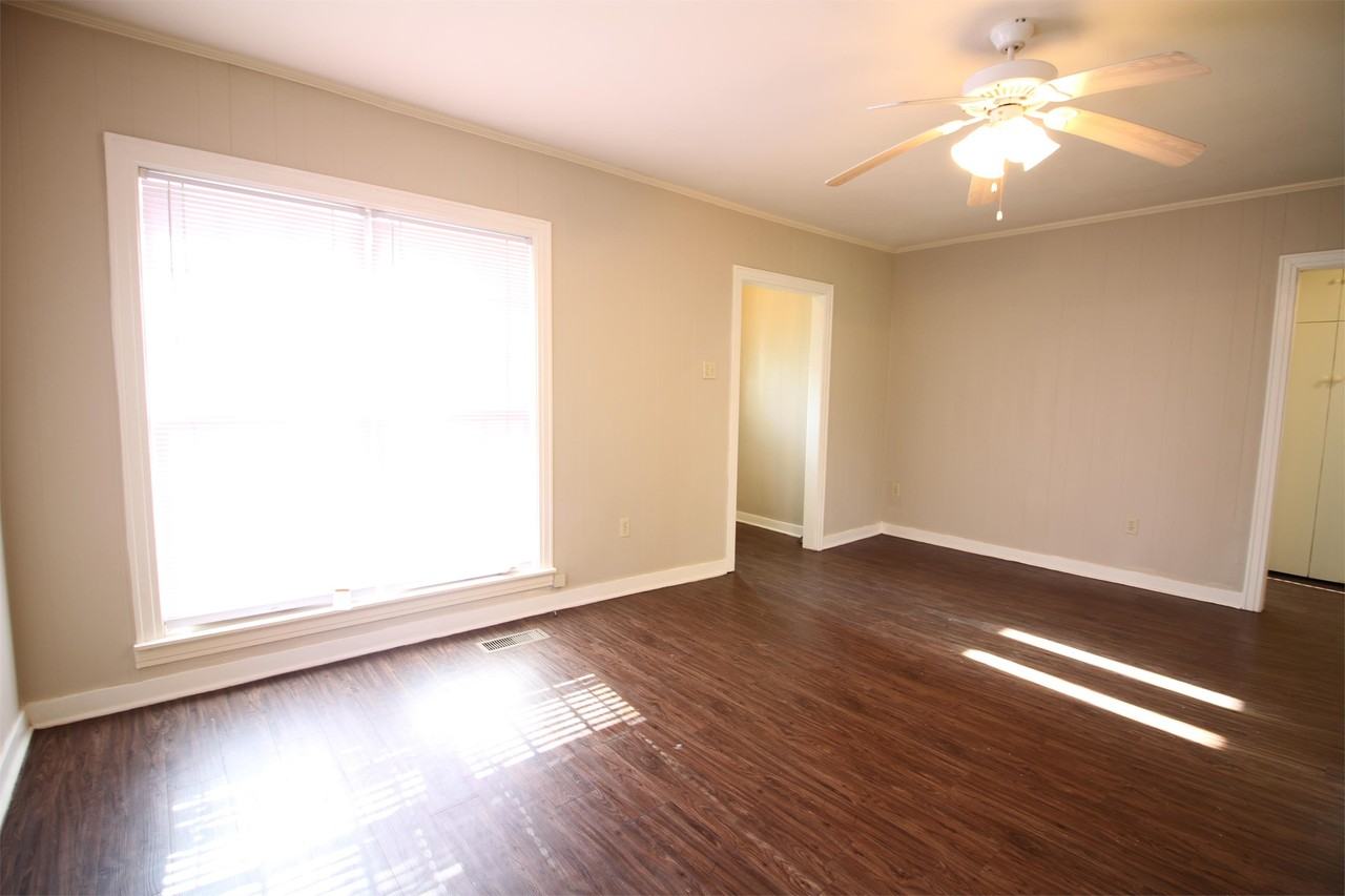 1223 N 37th St #1 - Photo 4 of 29