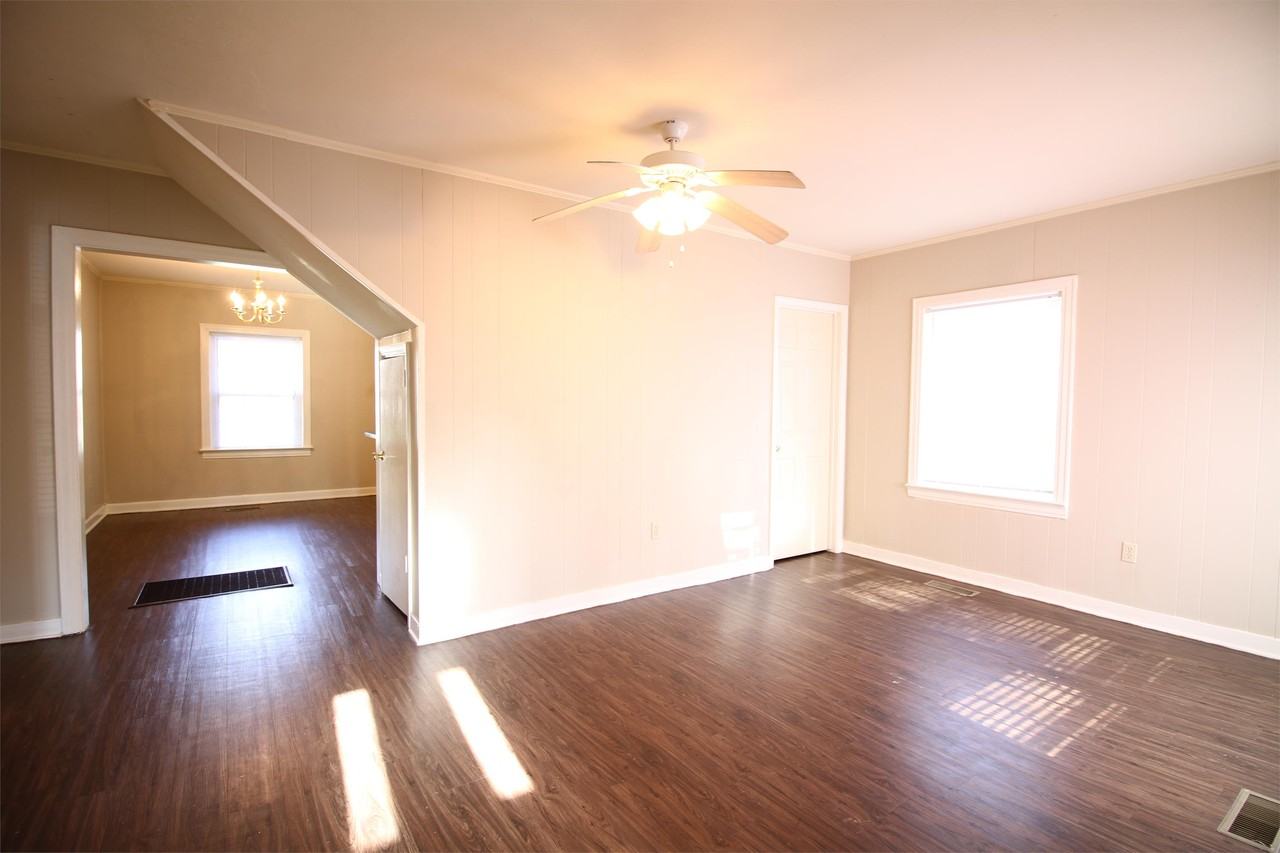 1223 N 37th St #1 - Photo 5 of 29