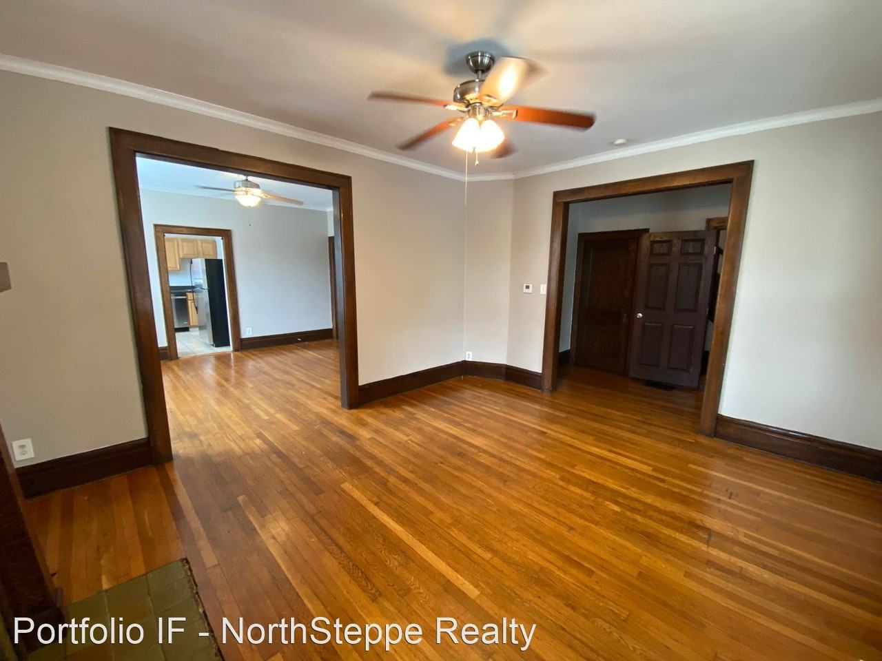 1827-1829 Summit St - Photo 3 of 20