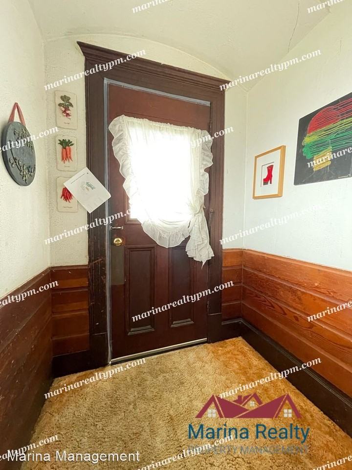 429 Monterey St. - Photo 2 of 18